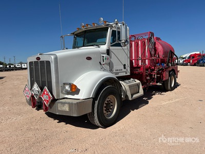2014 Peterbilt 365 4x2 Chemical Additive Truck Divers