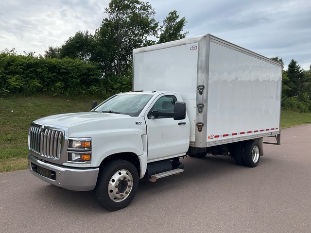 2022 International CV 4x2 Van Truck