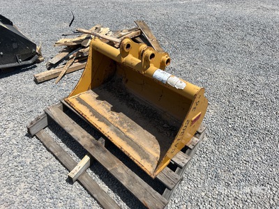 Teran BKT30236CLN 36 in Cleanup Benna per escavatore - Fits Cat 302
