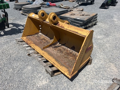 Teran BKT32080CLN 80 in Cleanup Excavator Bucket - Fits Cat 320