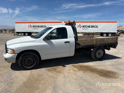 2005 Dodge 2500 Flatbed Truck