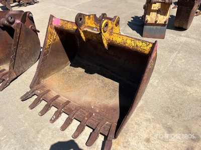 Case 48 in Digging ローダーバックホー用バケット