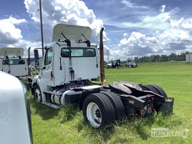 CAMIóN 2016 FREIGHTLINER