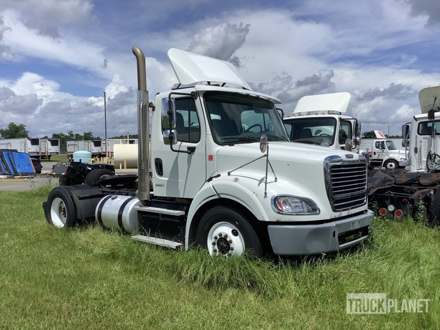 CAMIóN 2016 FREIGHTLINER