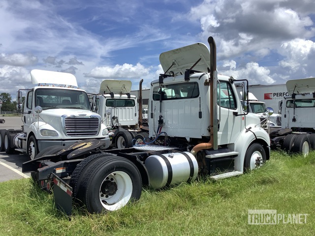 CAMIóN 2016 FREIGHTLINER