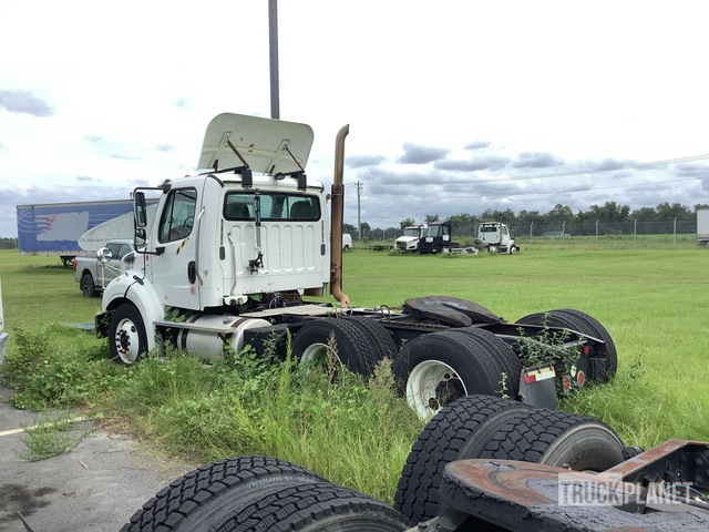 CAMIóN 2016 FREIGHTLINER