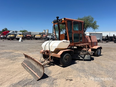 2005 Broce CR350 Barredora