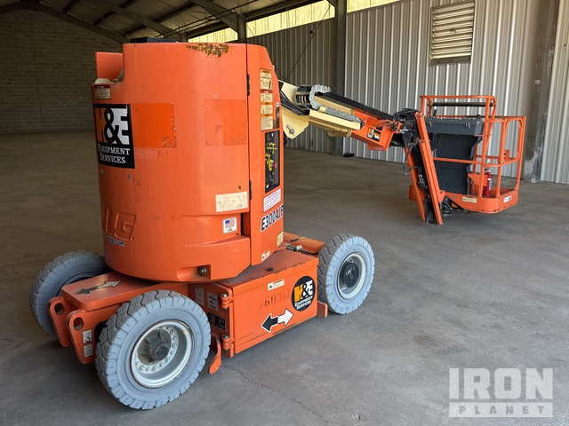ELEVADOR ARTICULADO 2016 JLG E300AJP