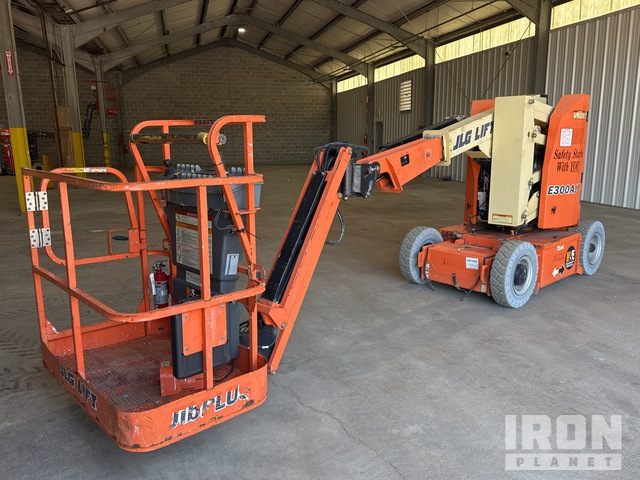 ELEVADOR ARTICULADO 2016 JLG E300AJP
