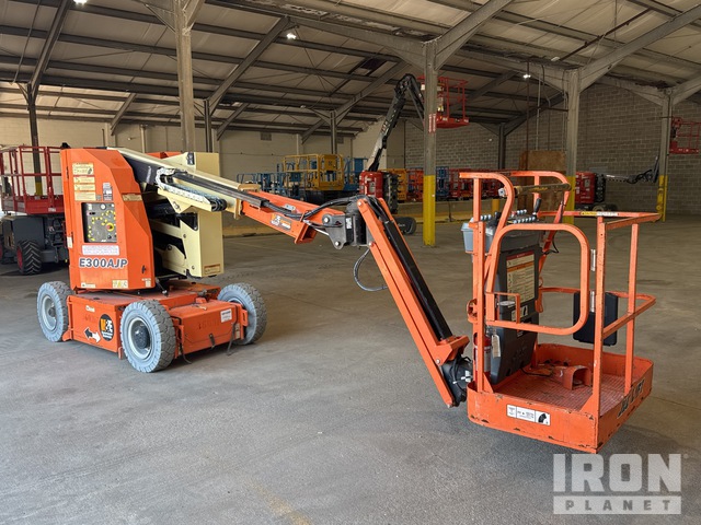 ELEVADOR ARTICULADO 2016 JLG E300AJP