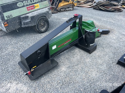 Fleet Standard Model 7 Pneumatic Fifth Wheel Wrecker Attachment (Unused)
