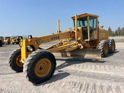1987 John Deere 670B Motor Grader