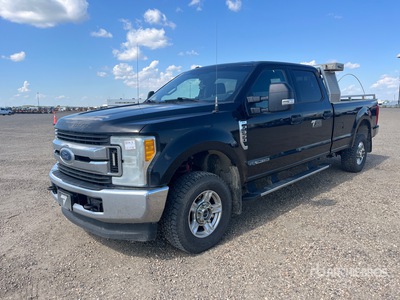 2017 Ford F-350 XLT 4x4 Crew Cab Pickup