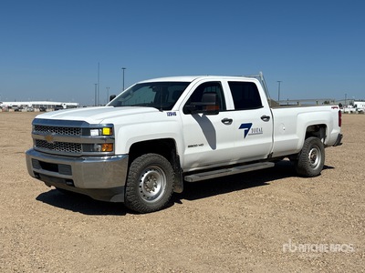 2019 Chevrolet Silverado 3500HD 4x4 Crew Cab بيك اب (Inoperable)
