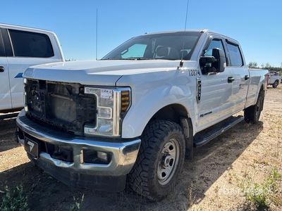 2019 Ford F-350 XLT 4x4 Crew Cab Pickup (Inoperable)