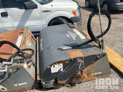 2017 Bobcat 72 in Balai pour chargeuse à différentiel