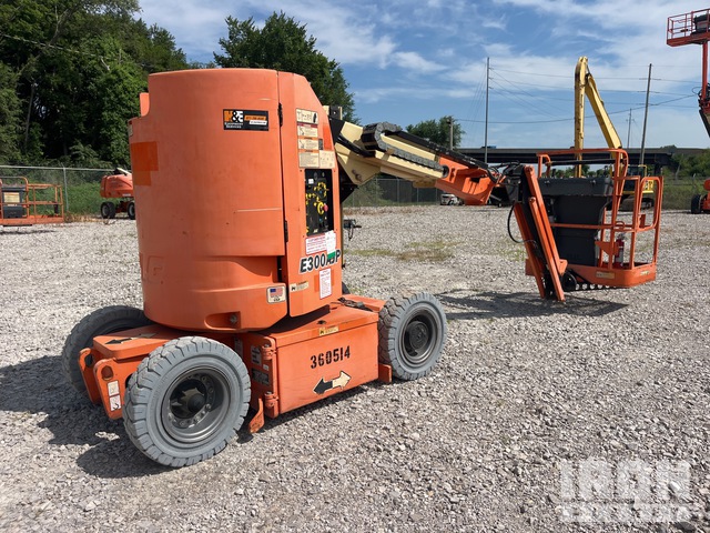 ELEVADOR ARTICULADO 2016 JLG E300AJP