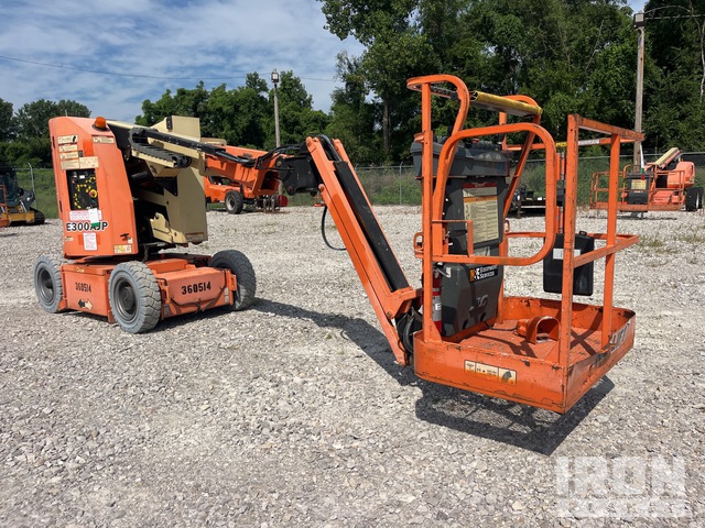 ELEVADOR ARTICULADO 2016 JLG E300AJP