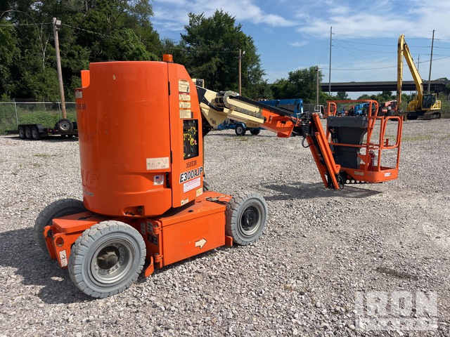ELEVADOR ARTICULADO 2016 JLG E300AJP