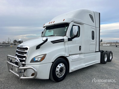 2021 Freightliner Cascadia 126 6x4 T/A Sleeper Truck Tractor