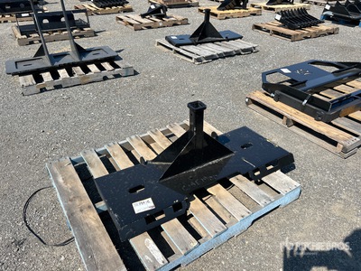 2025 Kit Containers QT-TM 16 in Skid Steer Hitch Receiver