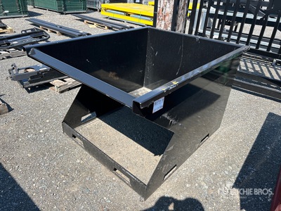 2025 Kit Containers 2YFT-SST 62 in Skid Steer Dump Hopper