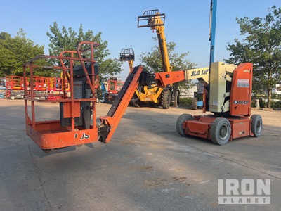 2016 JLG E300AJP 2WD Electric Articulating Boom Lift
