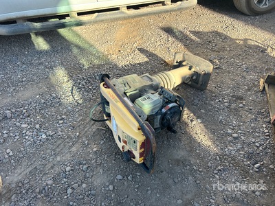 2018 Wacker Neuson BS50-4S Pisón