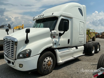 2015 Freightliner Cascadia 125 6x4 T/A Sleeper Truck Tractor (Inoperable)