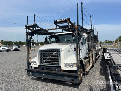 2013 Volvo VAH 6x4 Car Carrier Truck