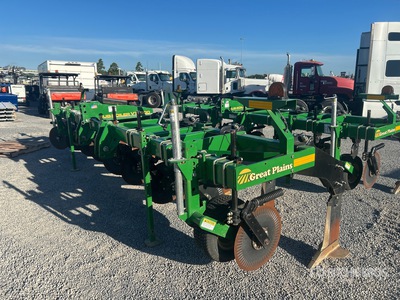 2023 Great Plains VT1500 18 ft 3-Point 8 Shank Subsoiler