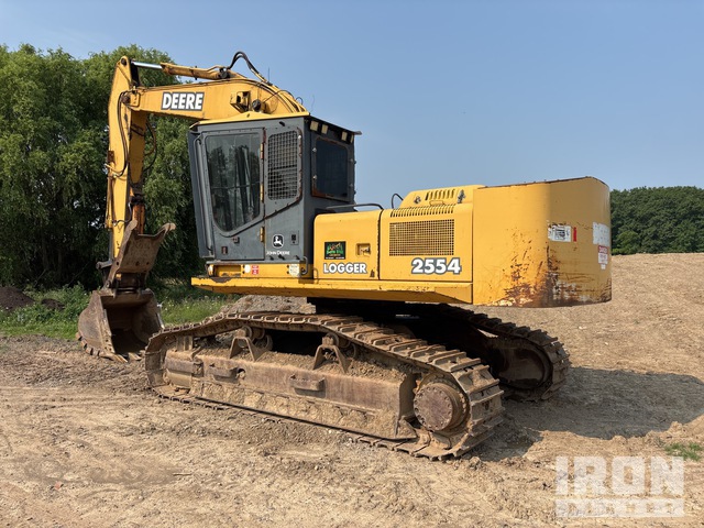EXCAVADORA 2005 JOHN DEERE 200