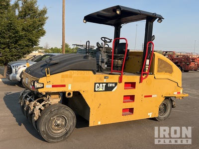 2017 Cat CW16 9 Wheel Pneumatic Roller