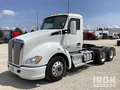 2022 Kenworth T680 6x4 Cabeza Tractora Cabina Corta