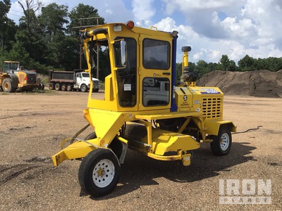 2022 Superior Broom DT74J Self-Propelled Broom