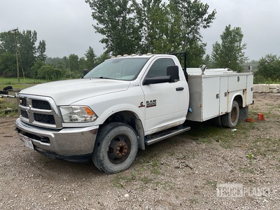 2014 Ram 3500 ST 4x2 Camión Utilitario (Inoperable)