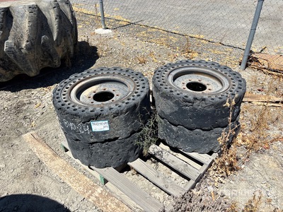 30x10-16 Aperture Tires