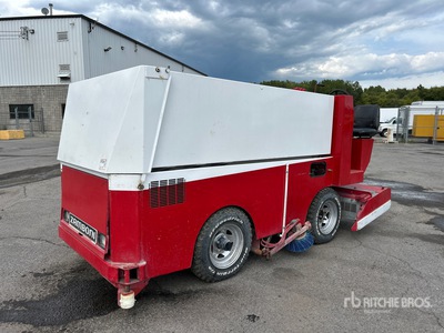 1998 Zamboni 440 Ice Resurfacer
