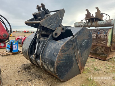 Rotobec 185-F-C10SP-AP2-5 84 in Clam Excavator Bucket