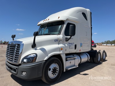 2016 Freightliner Cascadia 125 6x4 T/A Sleeper Truck Tractor