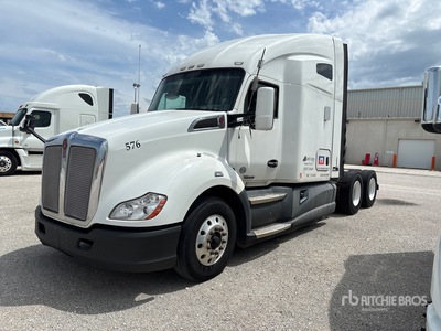 2015 Kenworth T680 6x4 T/A Sleeper Truck Tractor