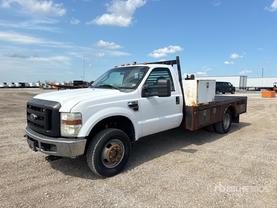 2008 Ford F-350 XL 4x4 Flatbed Truck