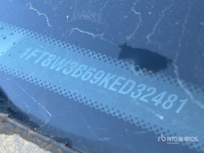 2019 Ford F-350 XLT 4x4 Crew Cab Camión Caja Abierta