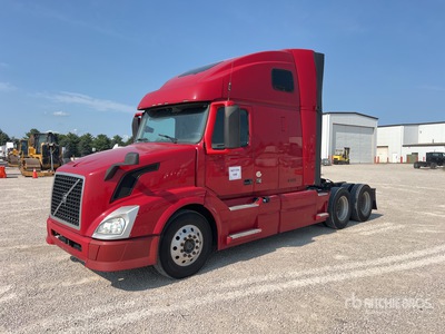 2014 Volvo VNL670 6x4 トラックトラクター（T/A）