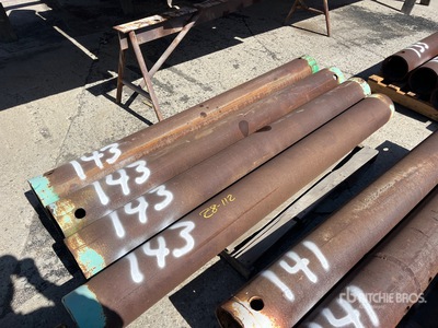 Quantity of (4) 84 in Spreader Bar