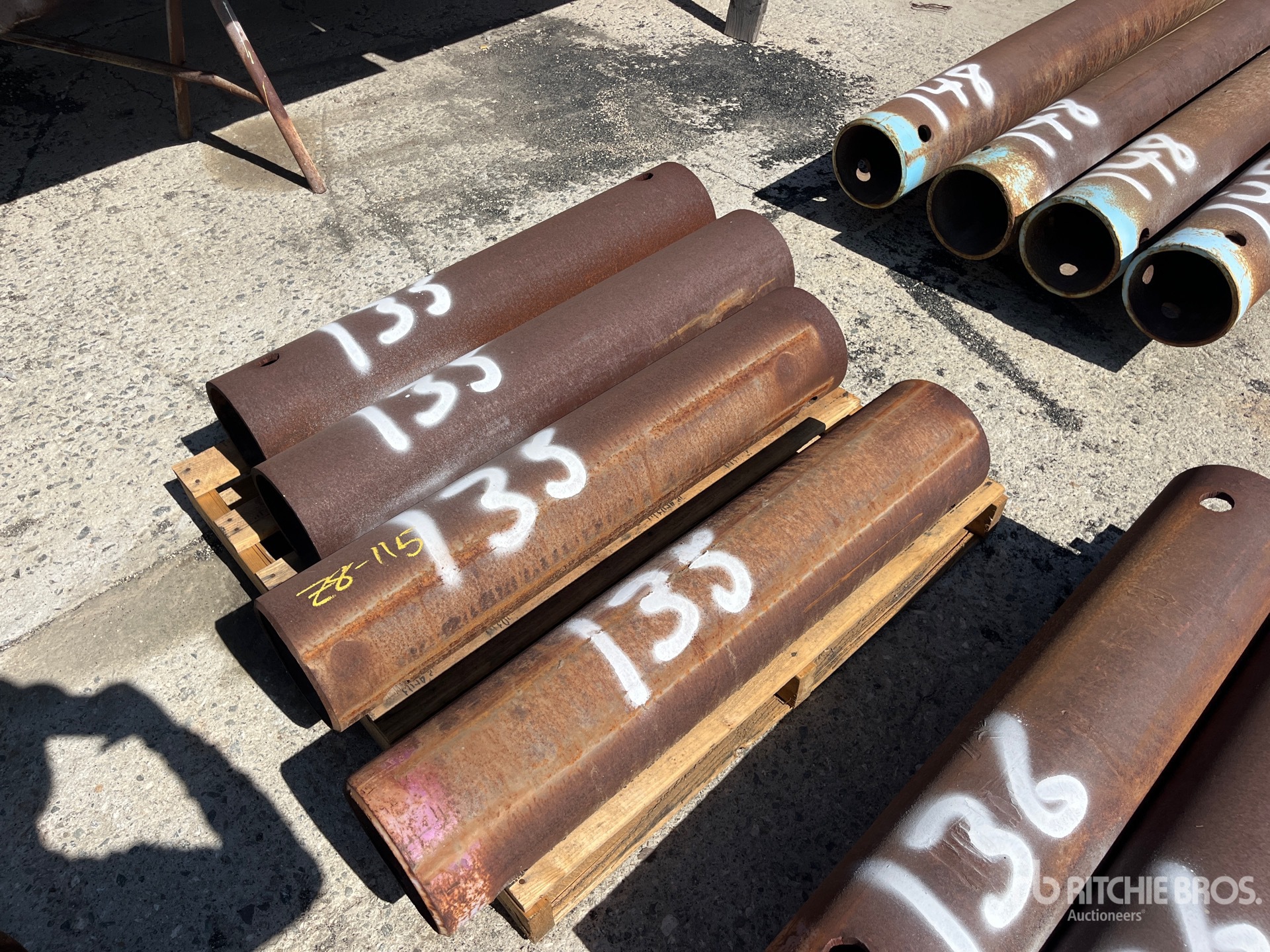 Quantity of (4) Trench Box Spreaders