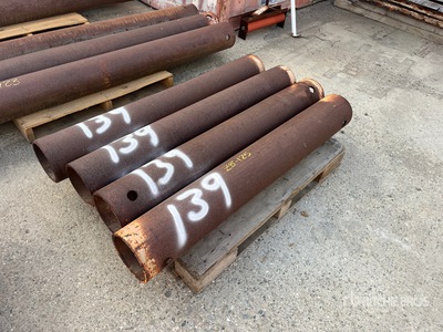Quantity of (4) 60 in Spreader Bar
