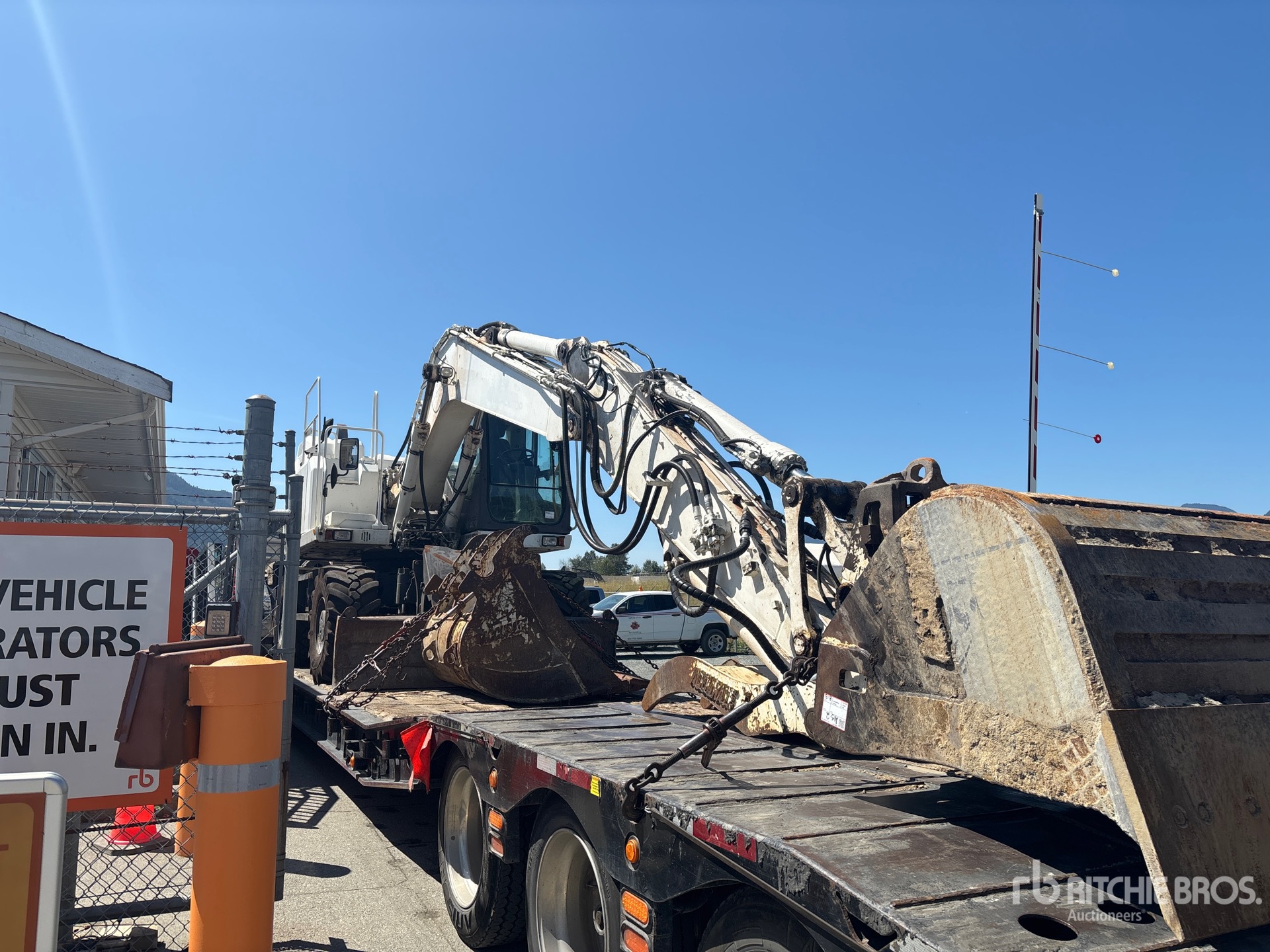 2016 Volvo EW160E Wheel Excavator