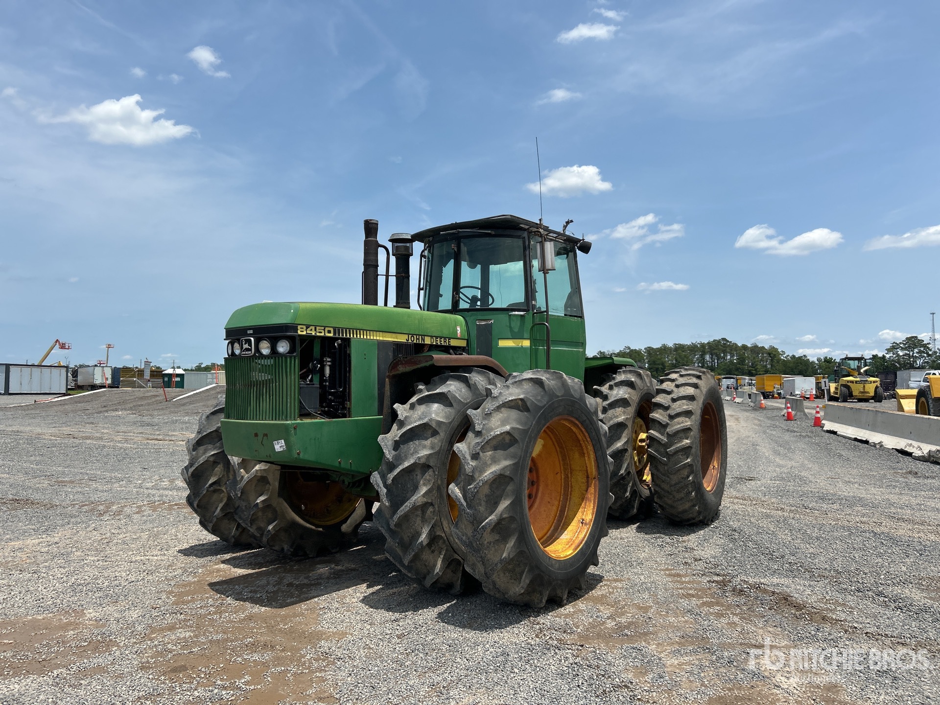 1985 John Deere 8450 Articulated Tractor