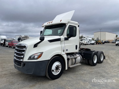 2018 Freightliner Cascadia 126 6x4 T/A Day Cab Truck Tractor
